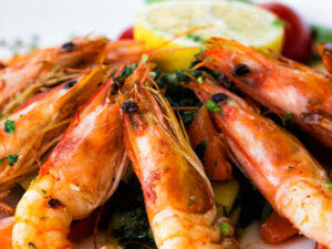 Fire Shrimp A Yefsi favorite! Crispy shrimp served with our signature Yianni spicy sauce.